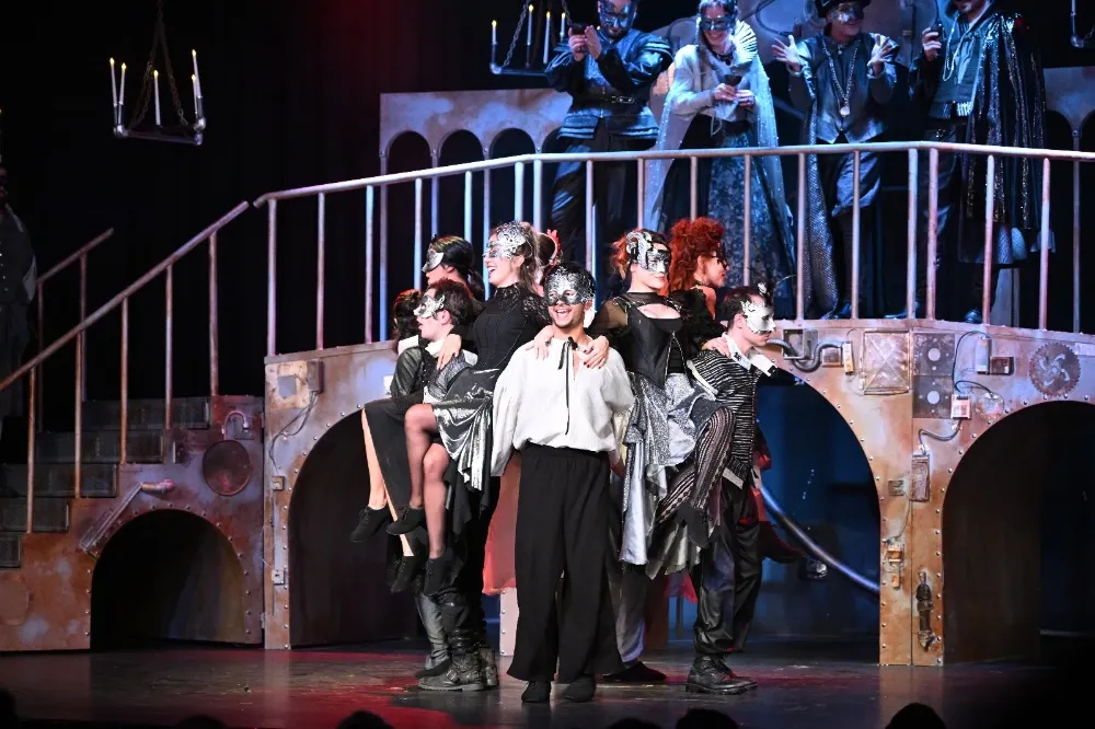 Manisa’da sezon Shakespeare ile başladı