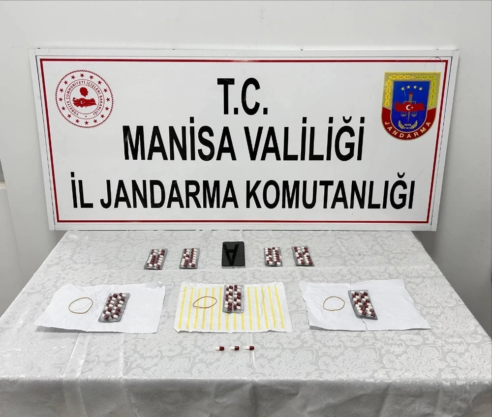 Manisa Jandarmasından Zehir Tacirlerine Darbe: 11 Tutuklama