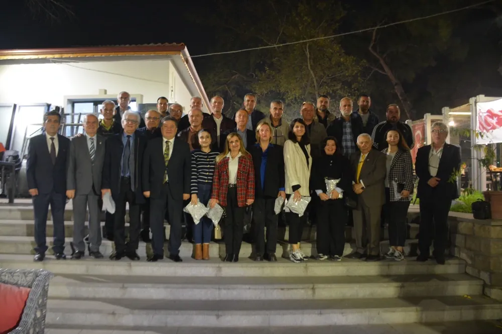 Akhisar Dostlar Meclisi’nde Öğretmenler Günü’ne Özel Buluşma