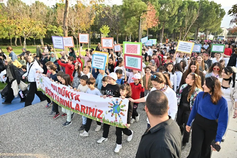 ÇKSM’li Minikler Dünya Çocuk Hakları Günü’nü Renkli Etkinliklerle Kutladı