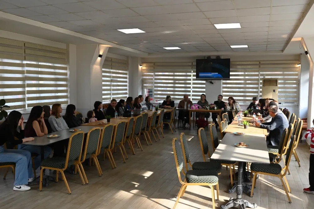 Akhisar’da Kadın Mücadelesi İçin Dayanışma Mesajı