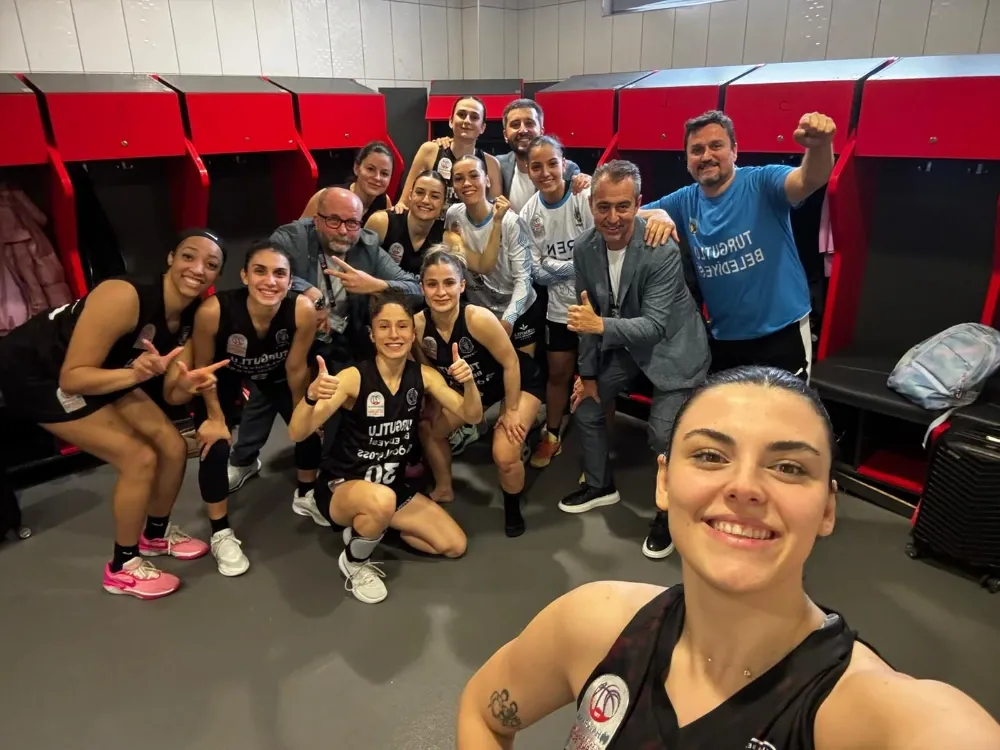 İki kez uzatmaya giden tarihi maçın galibi Turgutlu Belediyesi