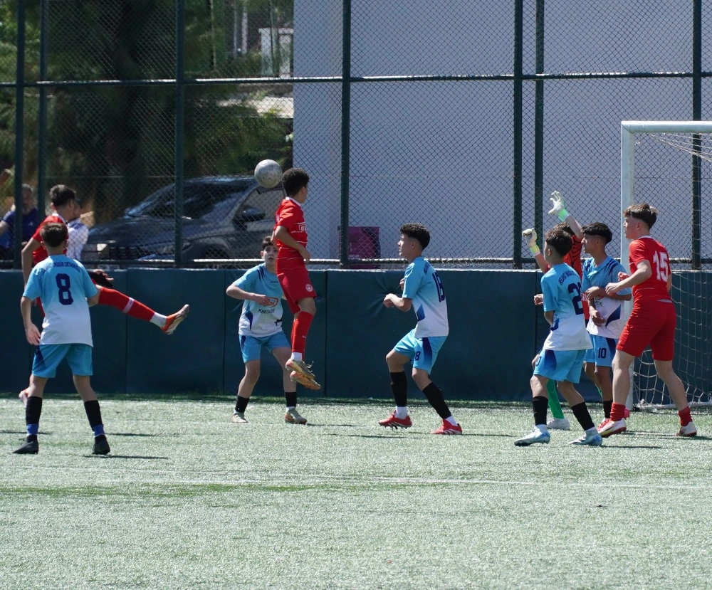 Okul Sporları Futbol Yıldızlar Türkiye Yarı Finalleri Manisa’da