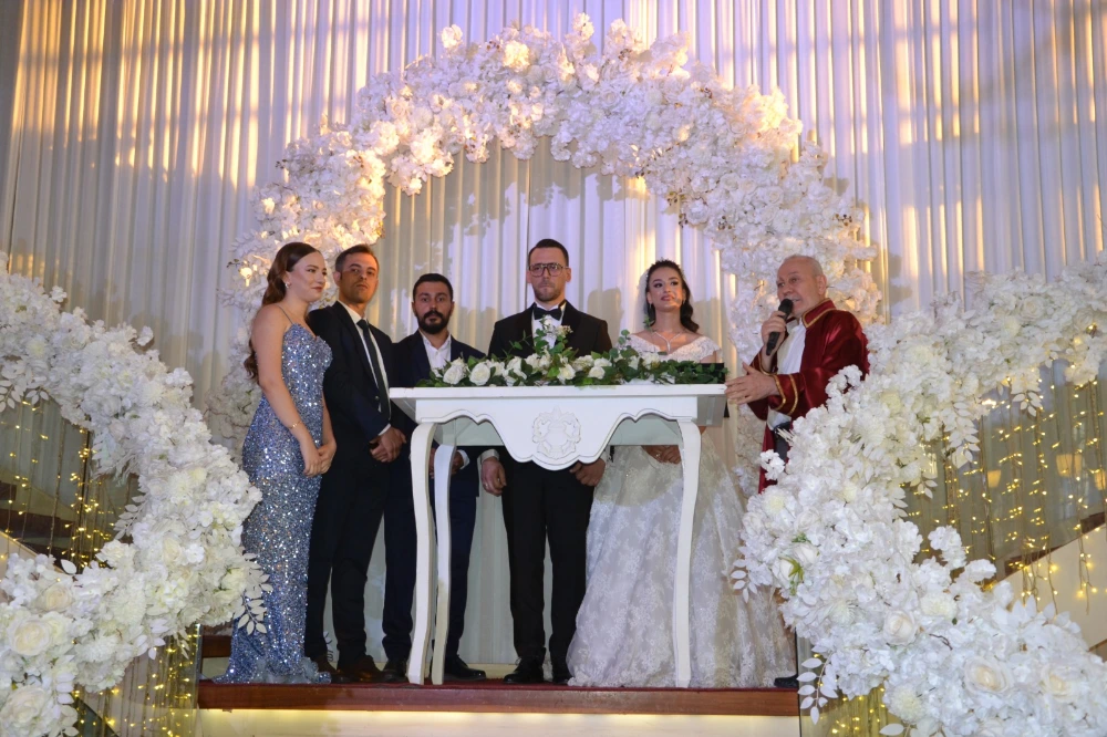  Manisa’da Meryem ve Abdulkadir Mutluluğa Evet Dedi