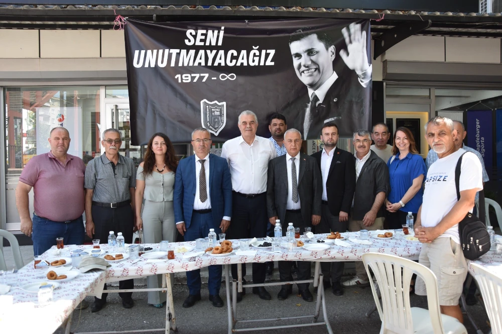 Şoförler Odası’ndan Ferdi Zeyrek İçin Mevlit Programı