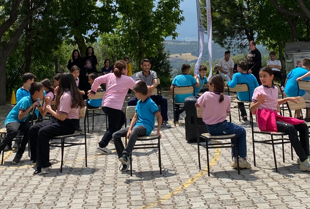 Umut Işığı Projesi” Soma’da Gönülleri Isıttı
