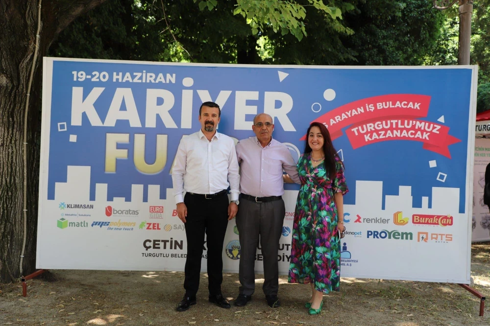 Kariyer Fuarı İş Arayanlarla İşverenleri Buluşturdu