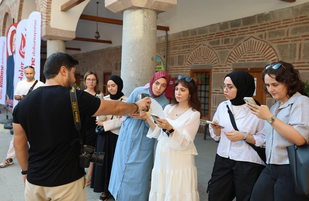 Şehzadeler Belediyesi’nden Telefon Fotoğrafçılığı Eğitimi