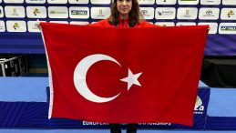 Manisalı Milli Badmintoncu Ravza Bodur Avrupa’da final oynadı